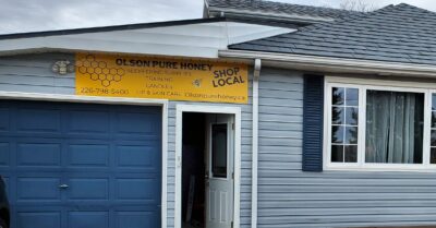 Bee Store in Chatham, ON: Your One-Stop Shop for Beekeeping Supplies and Pure Honey