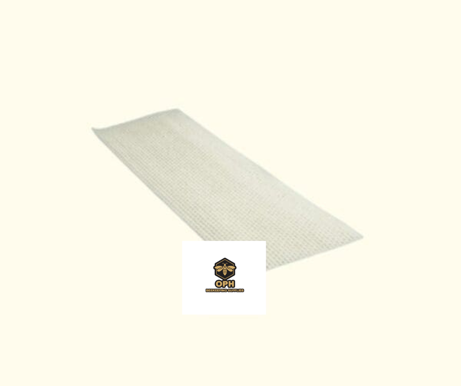 Medium cut comb foundation for beekeeping, made from 100% pure beeswax for producing comb honey.