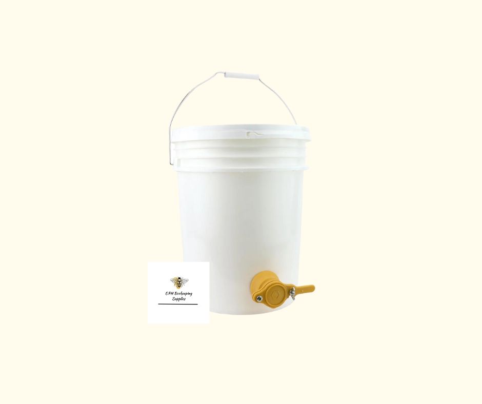GloryBee, Plastic Pail with Honey Gate 3.5 Gallon