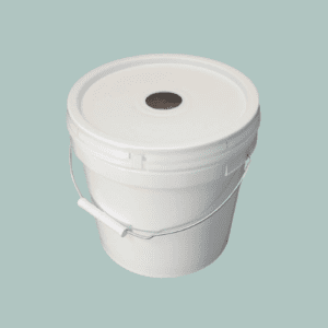1 Gallon Feeder Pail with lid